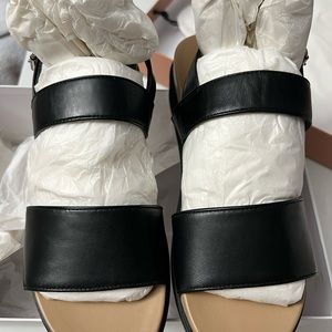 SZ 7 Via Spiga Women’s Black Sandals